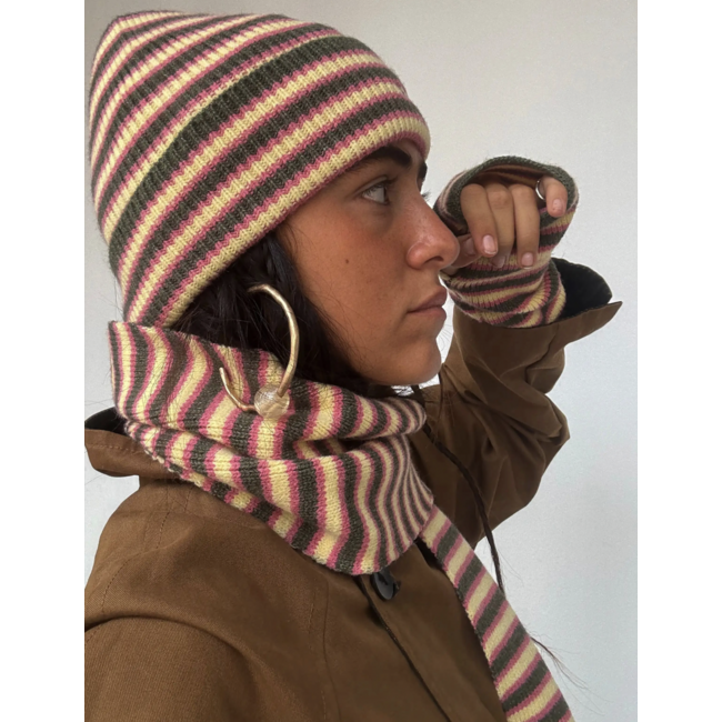 Susmie's Montana Set; Scarf, Hat and Gloves