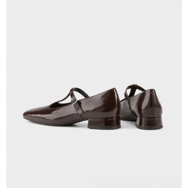 Vagabond Shoemakers Debbi Pumps Chocolate
