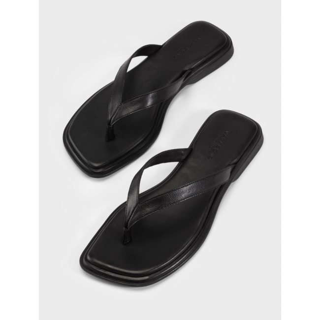 Vagabond Shoemakers Izzy Flip Flop Sandals Black