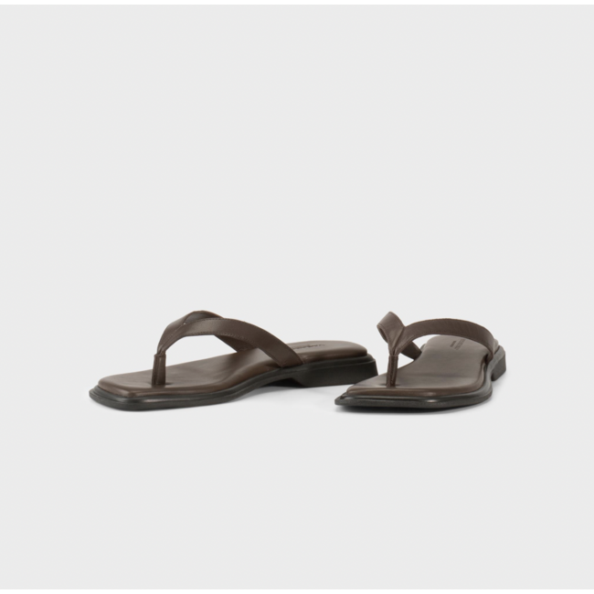 Vagabond Shoemakers Izzy Flip Flops Chocolate