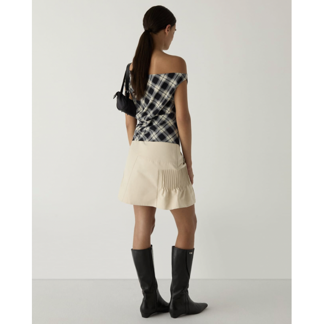 Laagam Tate Asymmetric Top Squared Black