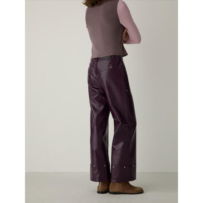 Laagam Elwyn Textured Pants Burgundy