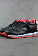 saucony triple black