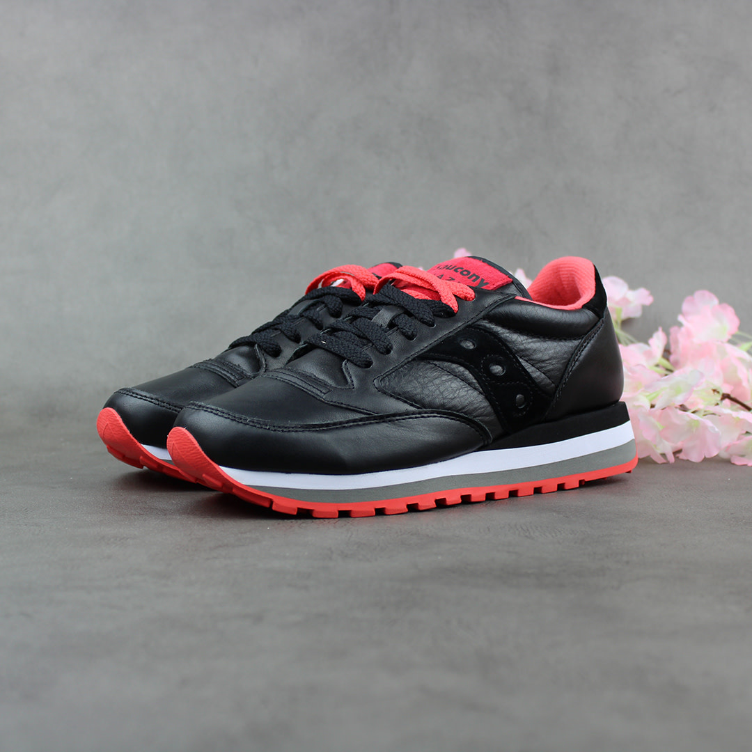 saucony jazz black red