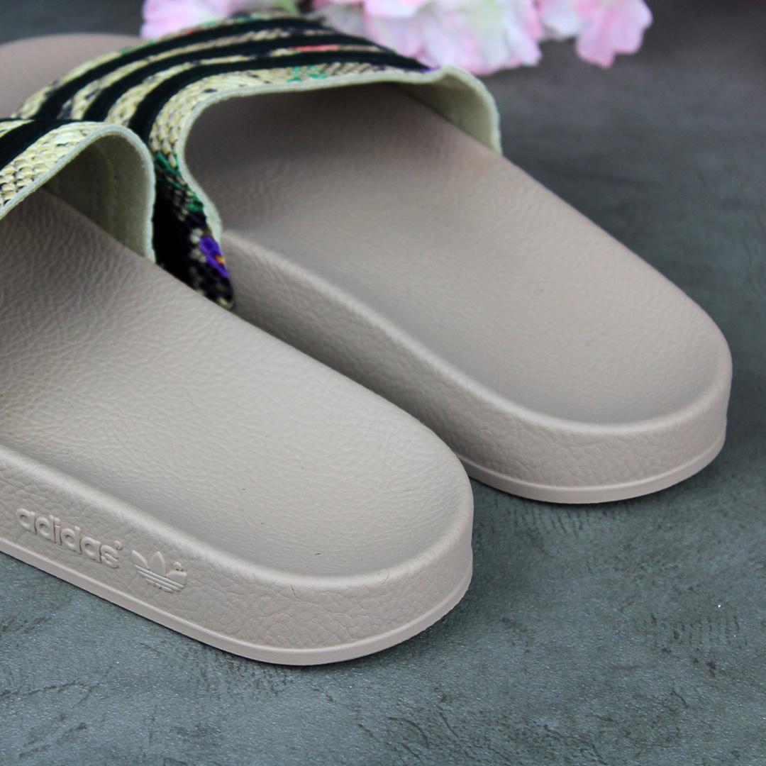adidas adilette nude