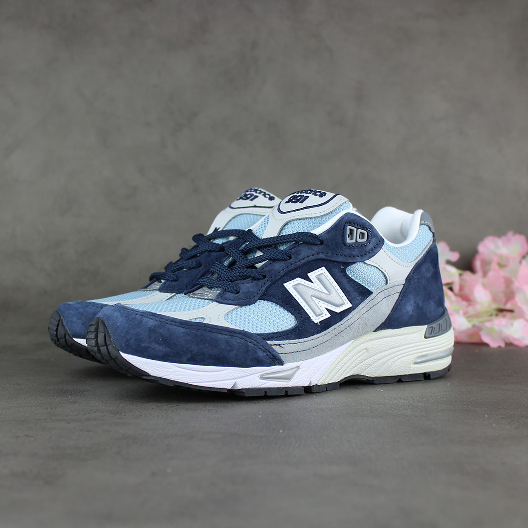 new balance 420 pale blue
