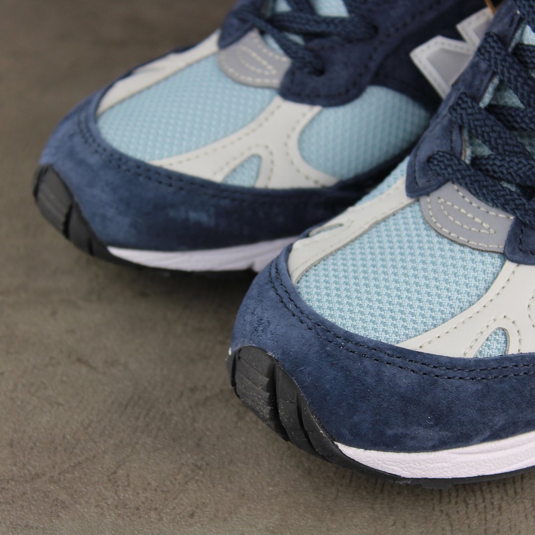 new balance 420 pale blue