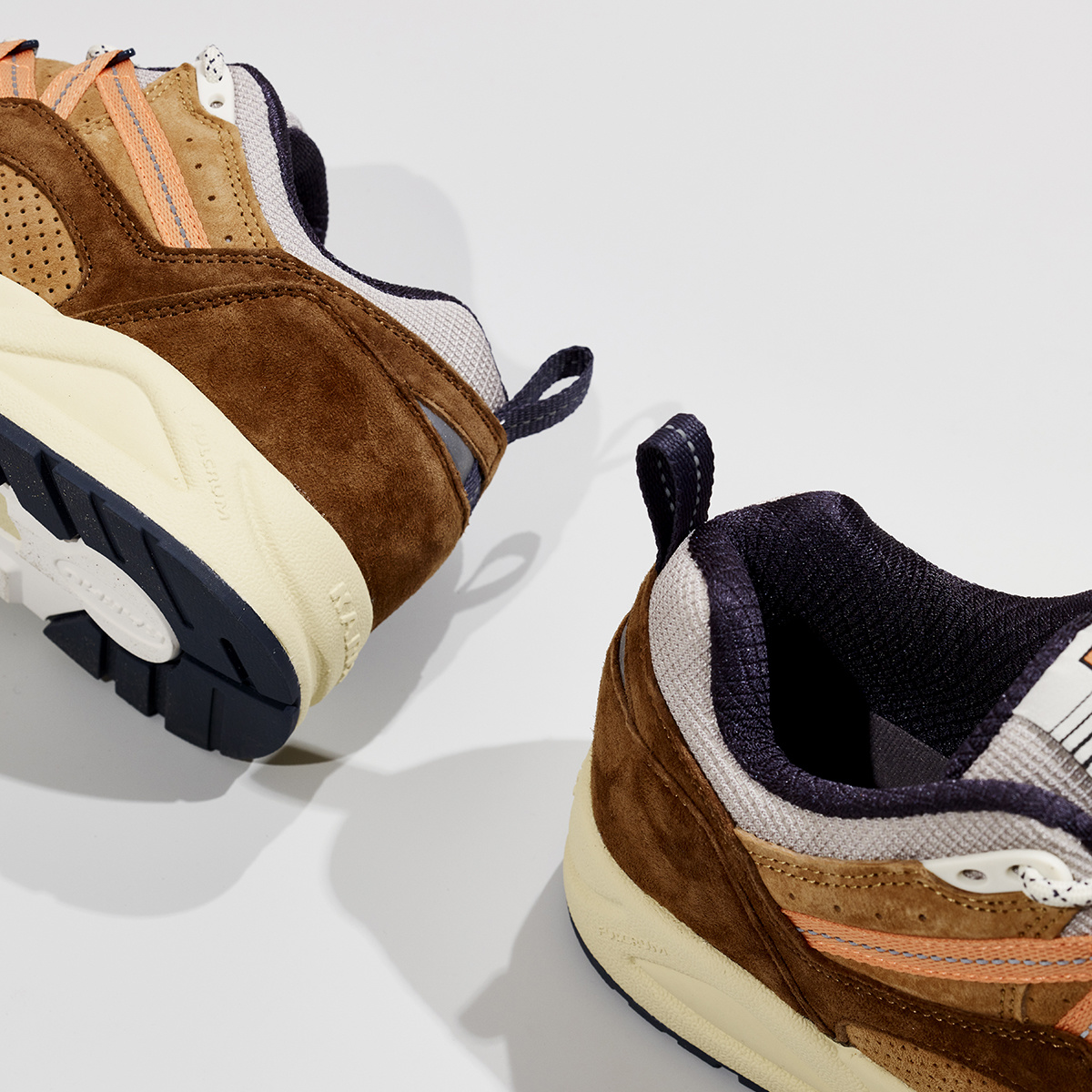 Karhu Fusion 2.0 Sneaker Donkerblauw/Zwart - Schoenen.nl