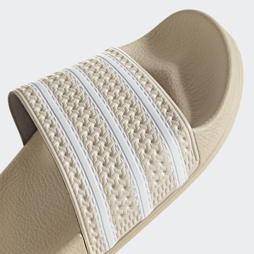 Adidas Adilette Slipper (Wonder White) GY1310