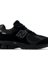 New Balance M2002WB (Black/Black Metallic)