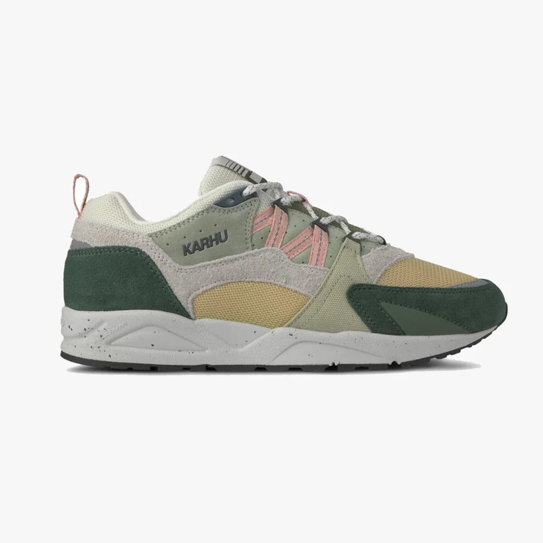 Karhu Fusion 2.0 (Darkest Spruce/Cameo Rose) F804194