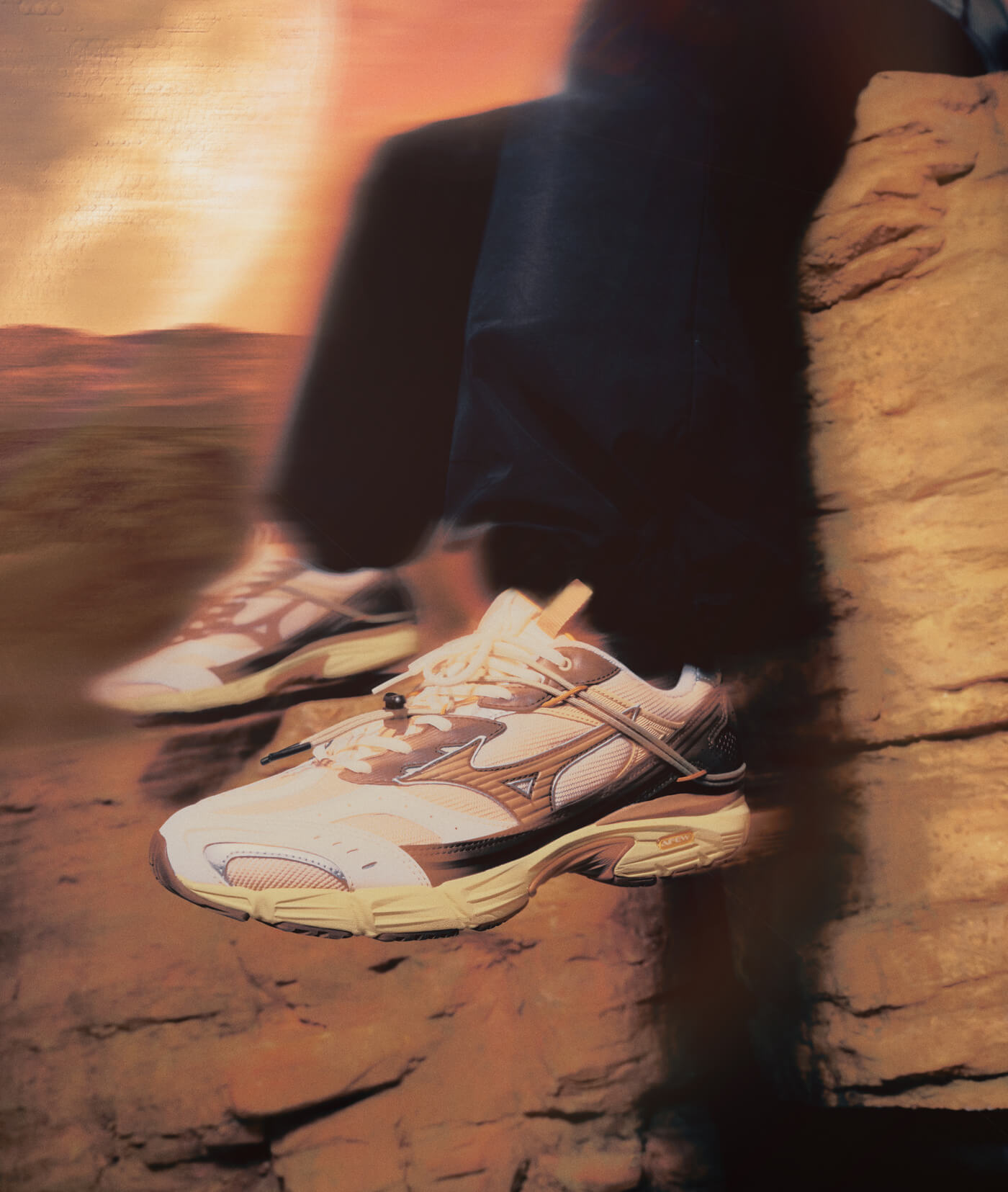 Mizuno Mizuno x Afew MXR "OAG3" (Fog/Tigers Eye/Dessert Palm) D1GD253501