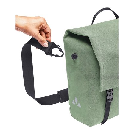 Vaude Enkele fietstas / messenger Augsburg IV 14L M Willow Green