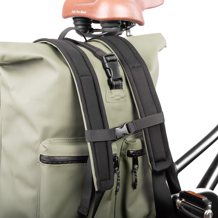 Urban Proof Enkele fietstas en rugtas Rolltop Backpack Recycled 20L Groen