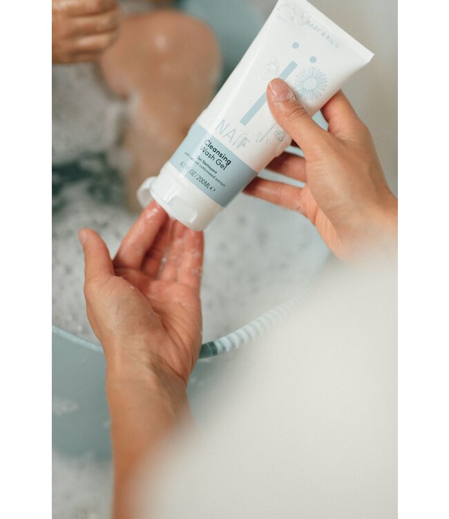 Naif Cleansing Wash gel - Baby Bad- & Douchegel 200 ml