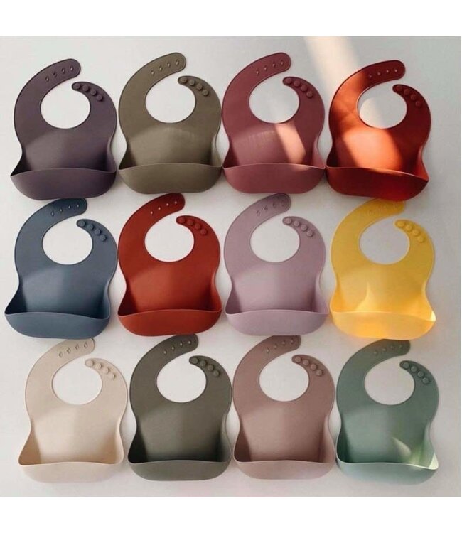 Mushie Slab van siliconen met opvangbakje Cambridge Blue / Sage