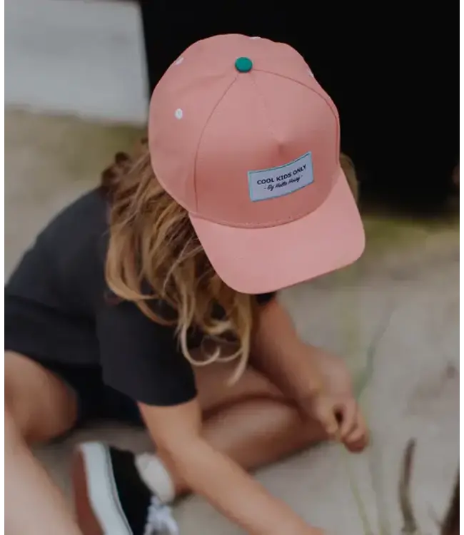 Hello Hossy Cap Mini Kiss