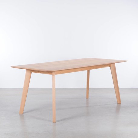 Samt Table Beech