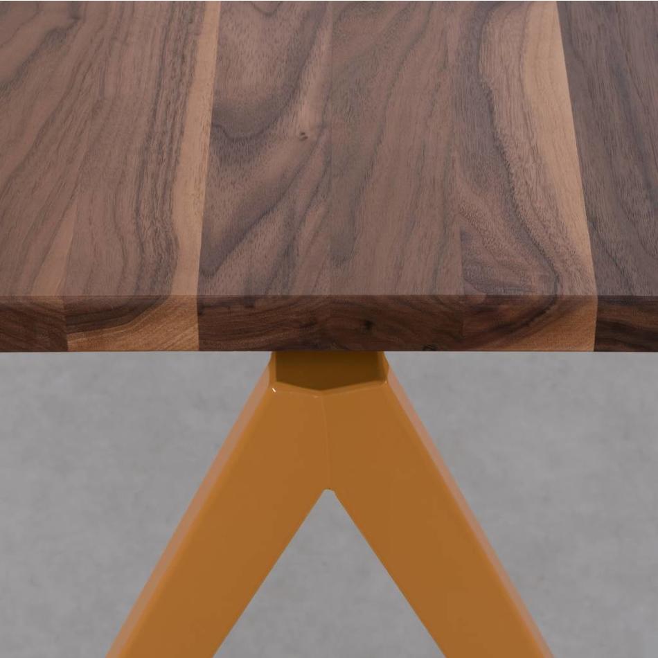 TD4 Table Ocher Brown / Walnut