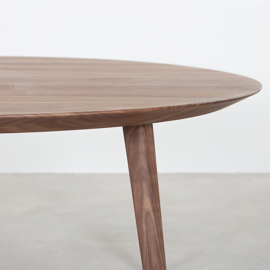 Tomrer Coffee Table Round Walnut - 4 Legs