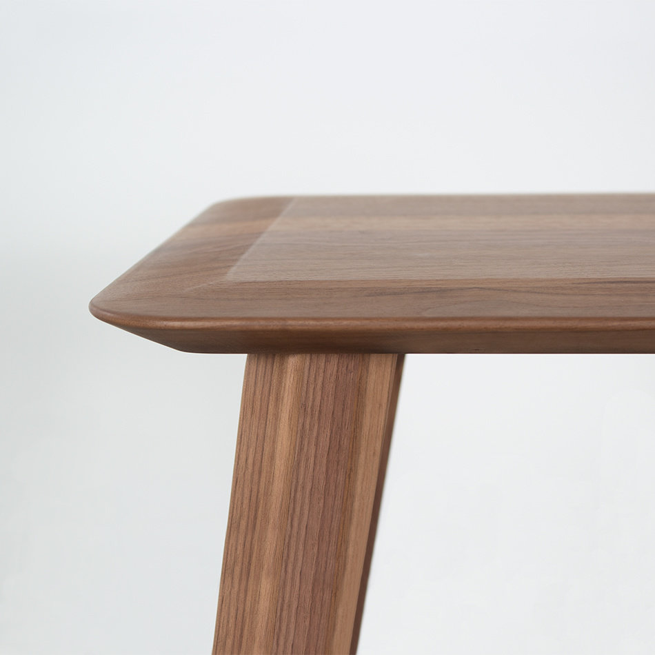 Samt Stool Walnut