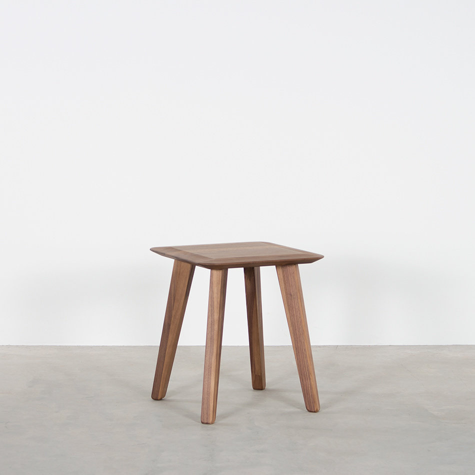 Samt Stool Walnut