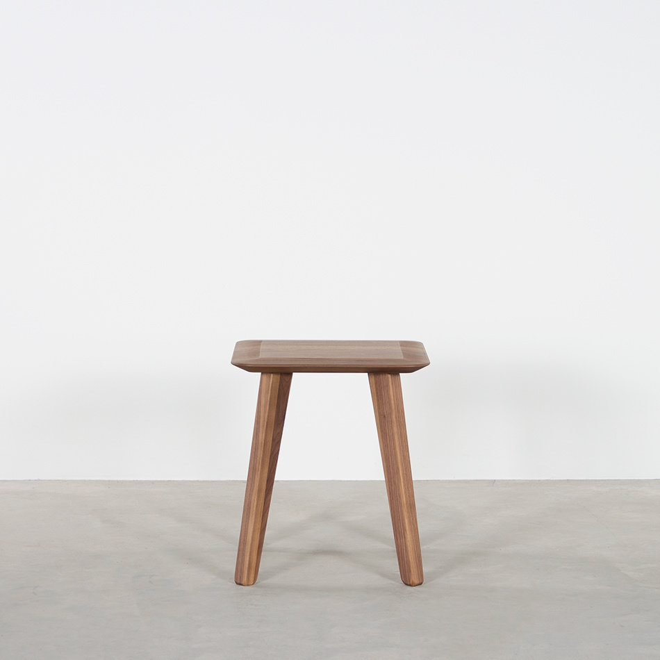 Samt Stool Walnut