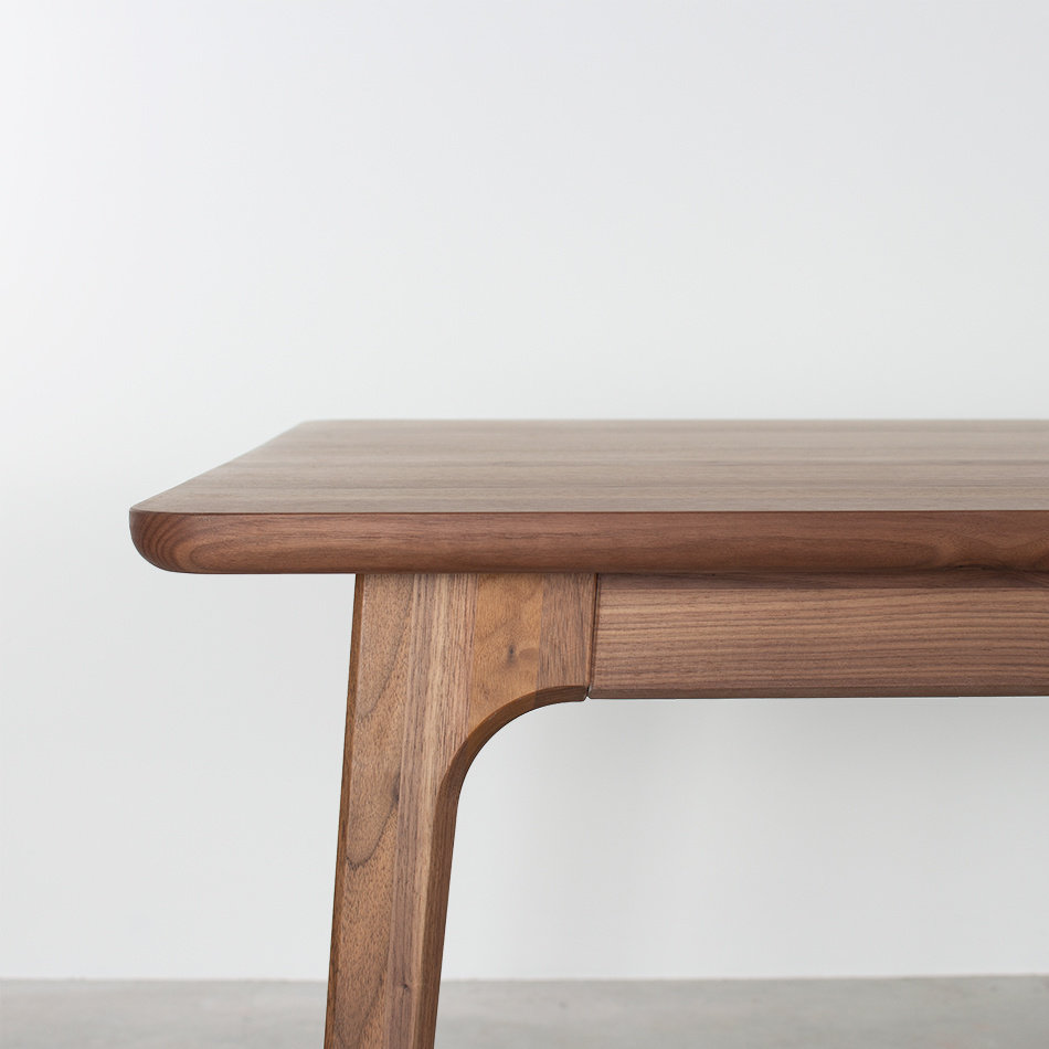 Fjerre Table Walnut