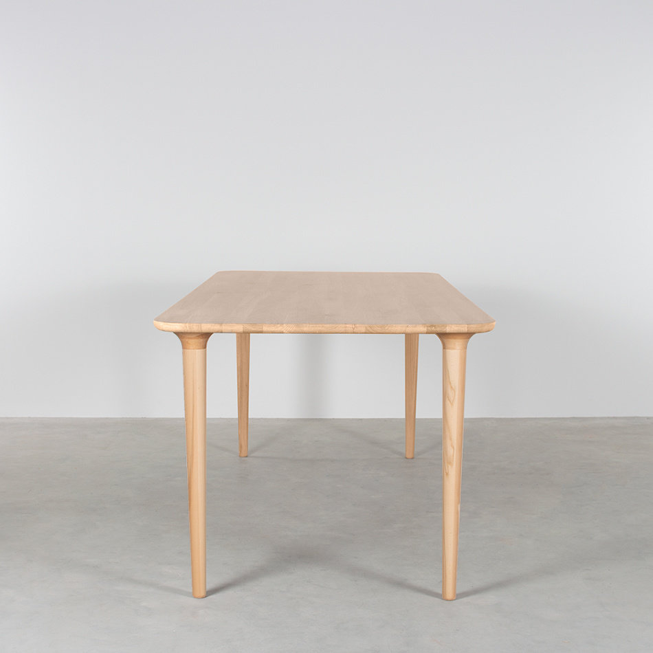 Trompet Table Beech