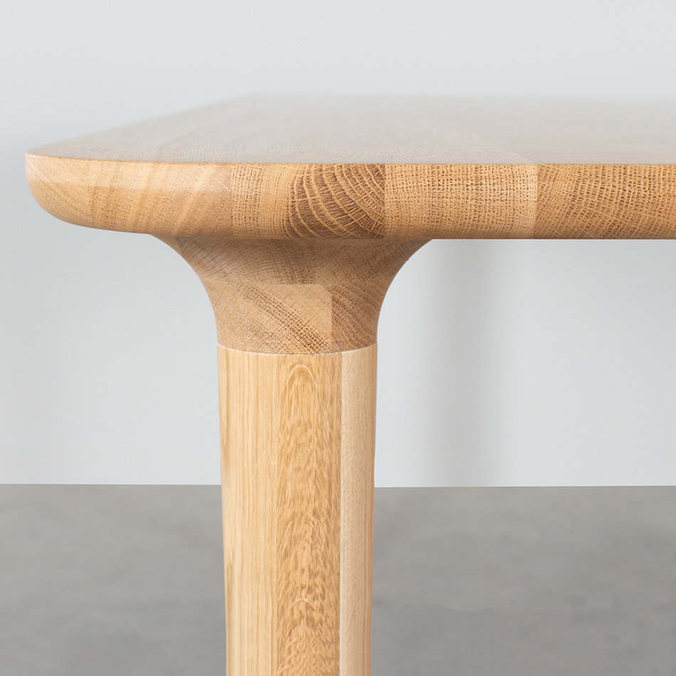 Trompet Table Oak