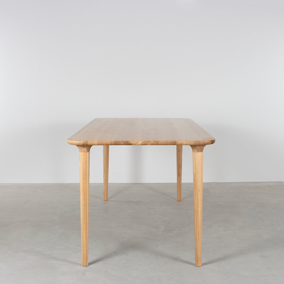 Trompet Table Oak