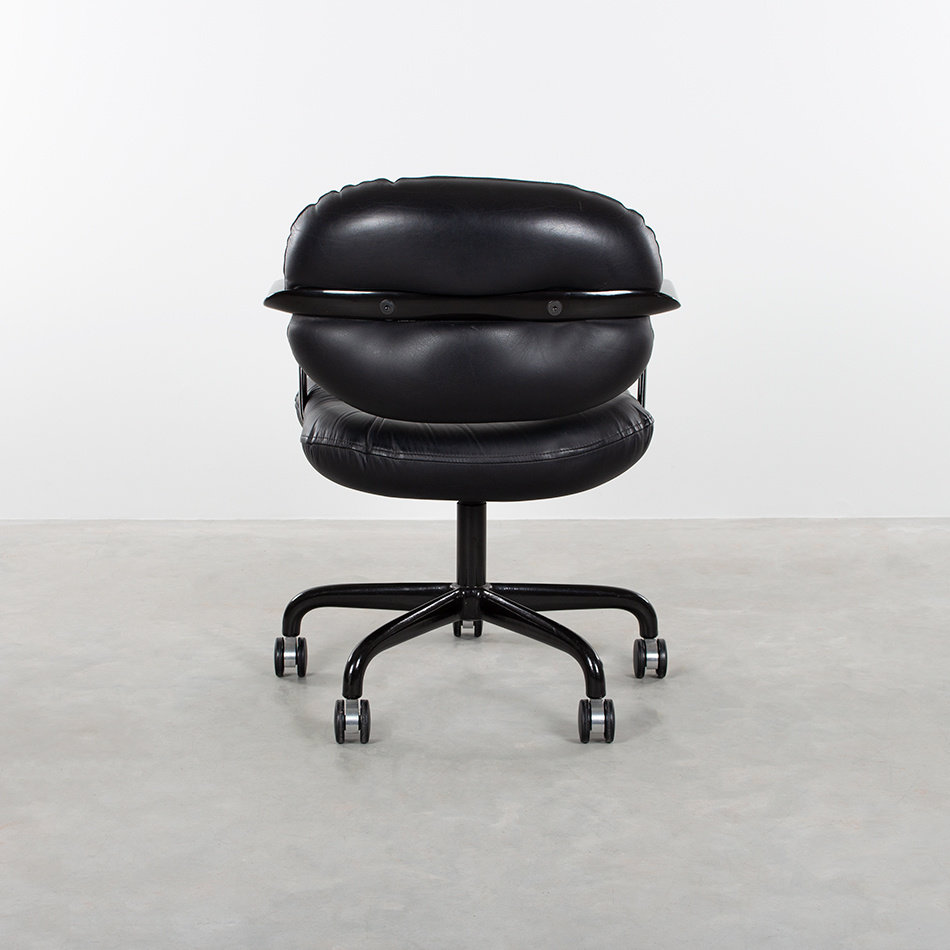 Andrew Morrison and Bruce Hannah bureaustoel leer voor Knoll 