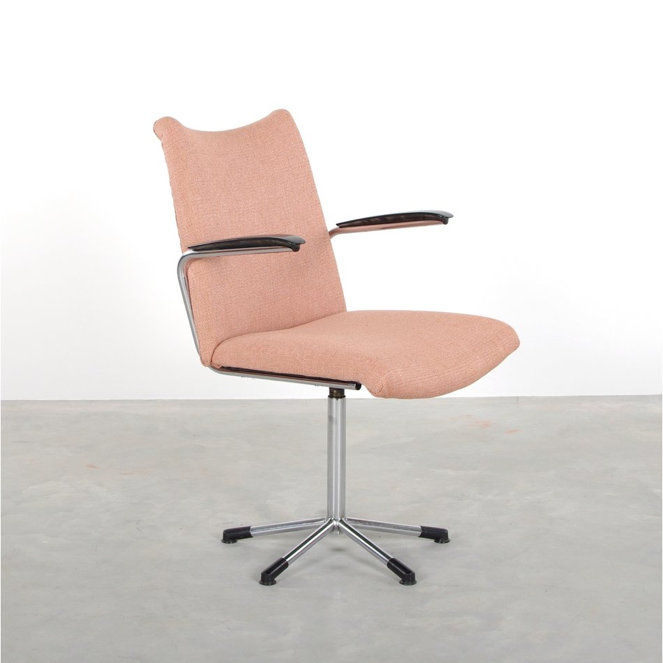 de Wit 3314 office chair light pink de ploeg fabric