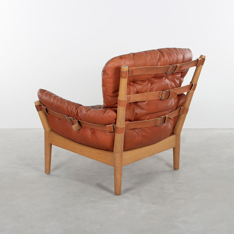 Magnus Olesen Tough Armchair with leather straps and buttons 60s