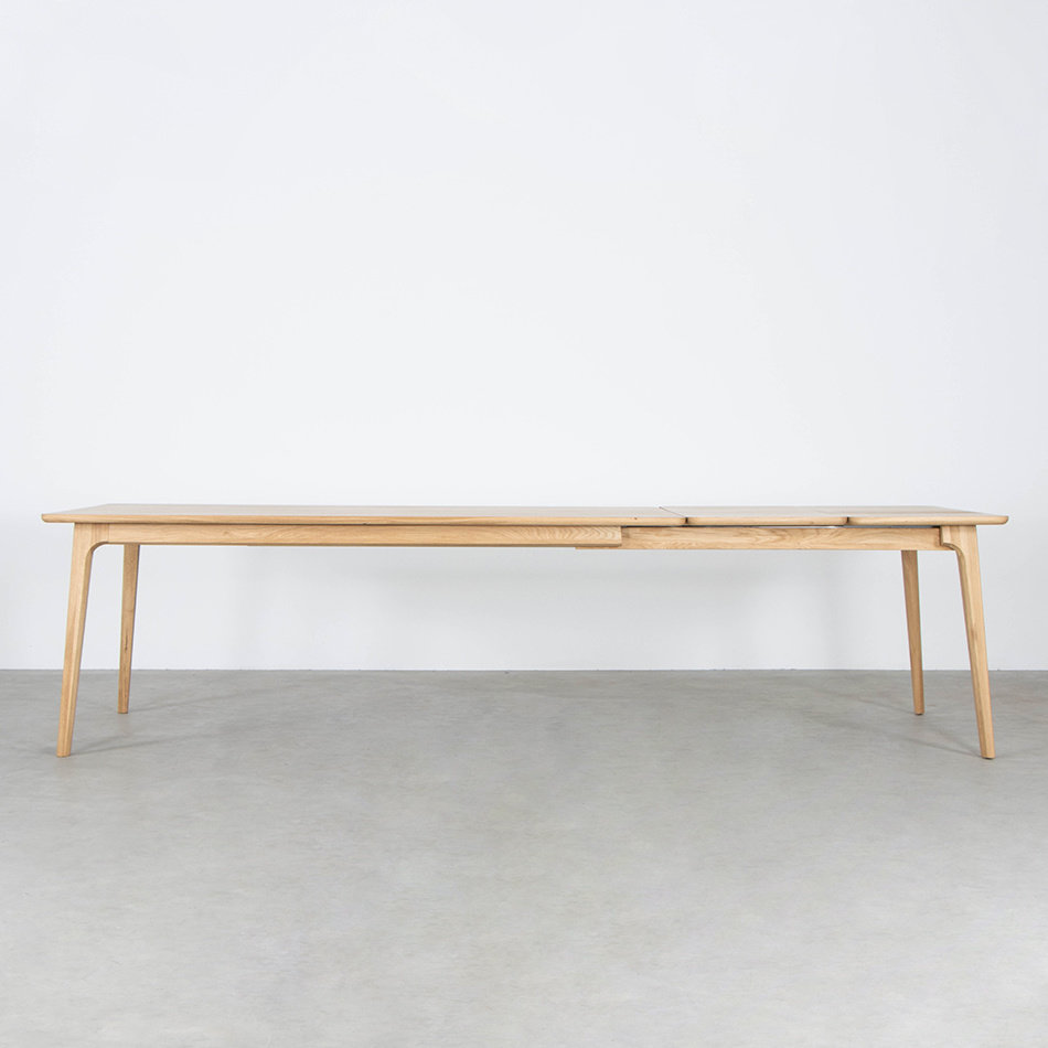 Sav & Økse Fjerre Extendable Table Oak