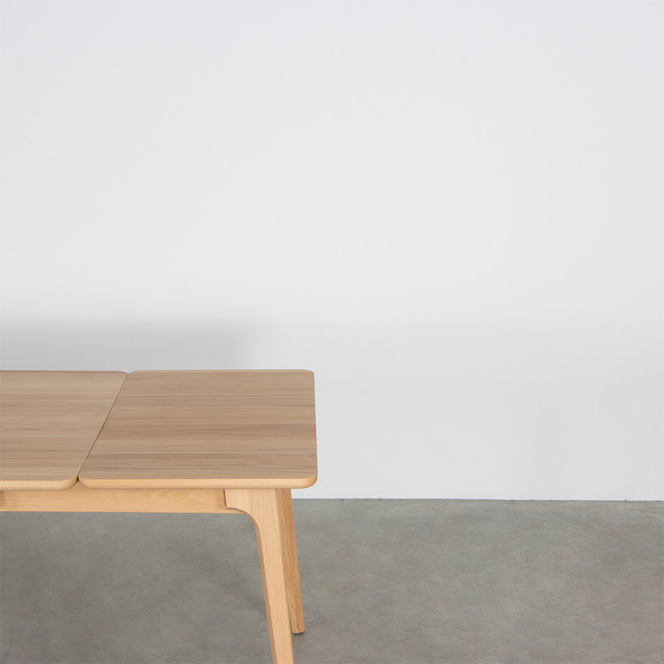 Sav & Økse Fjerre Table Extendable Beech