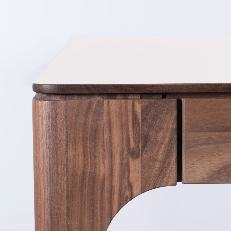 Rikke Table White Fenix Top - Walnut Legs