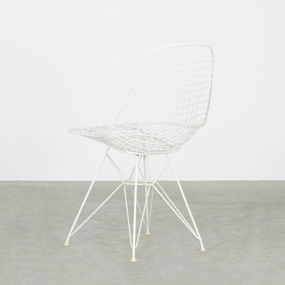 Eames DKR wire chair wit Herman Miller
