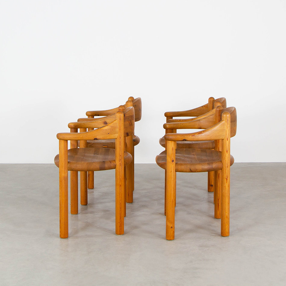 Rainer Daumiller set tafel en stoelen (4) Hirtshalls Sawmills