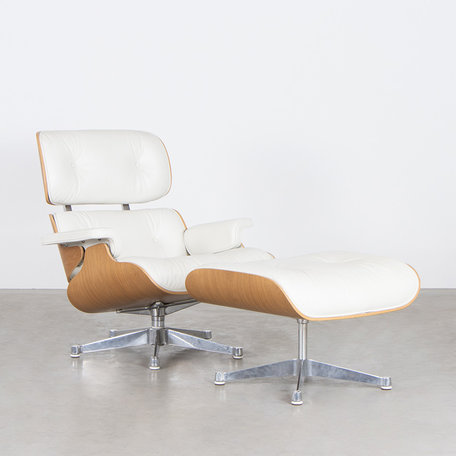 Eames lounge chair + ottoman wit leer walnoot kuip Vitra