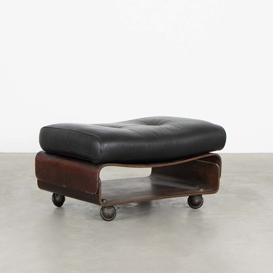 Menilio Taro model 401 lounge chair and hocker Cinova Italy