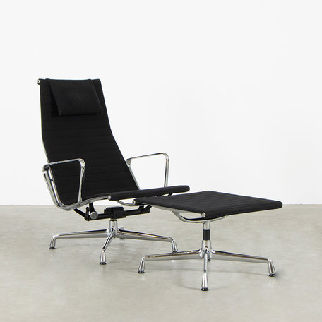 Eames Lounge Chair EA124 + EA125 Black Hopsak Vitra
