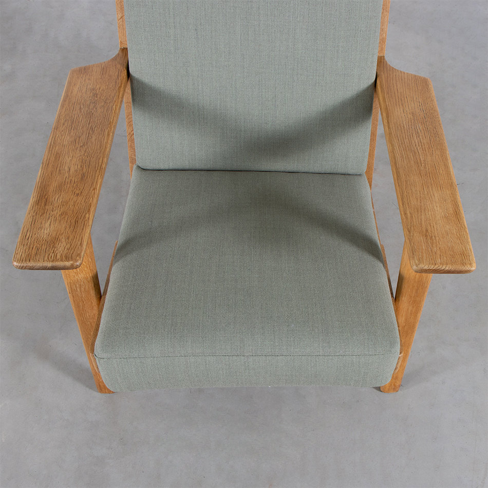 Hans J Wegner GE290 fauteuil high back groen Getama