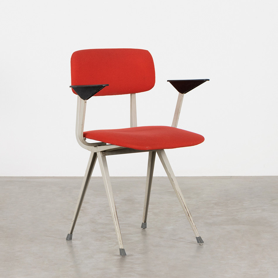 Wim Rietveld Result chair with arm red Ahrend