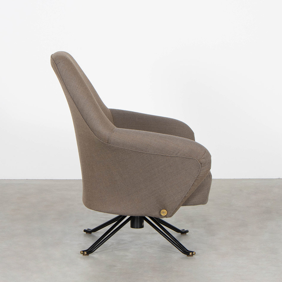 Osvaldo Borsani armchair P32 Tecno