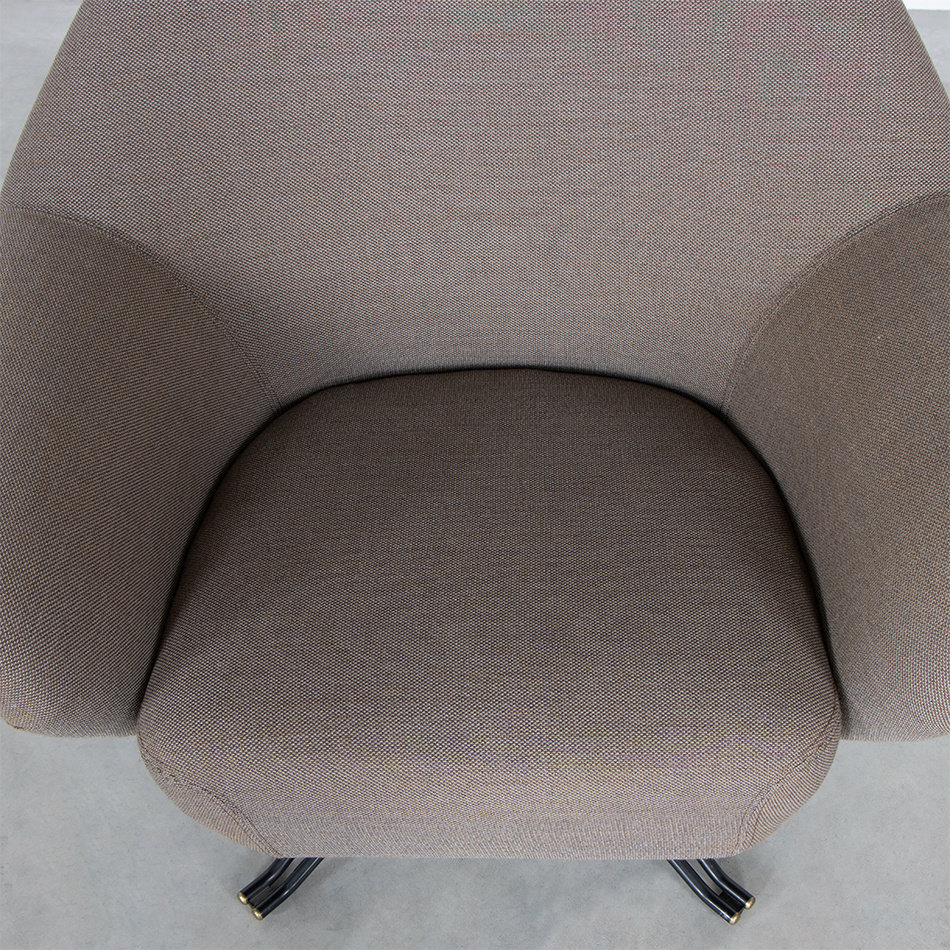 Osvaldo Borsani armchair P32 Tecno