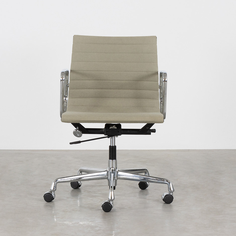 Eames EA117 office chair grey green hopsak Vitra