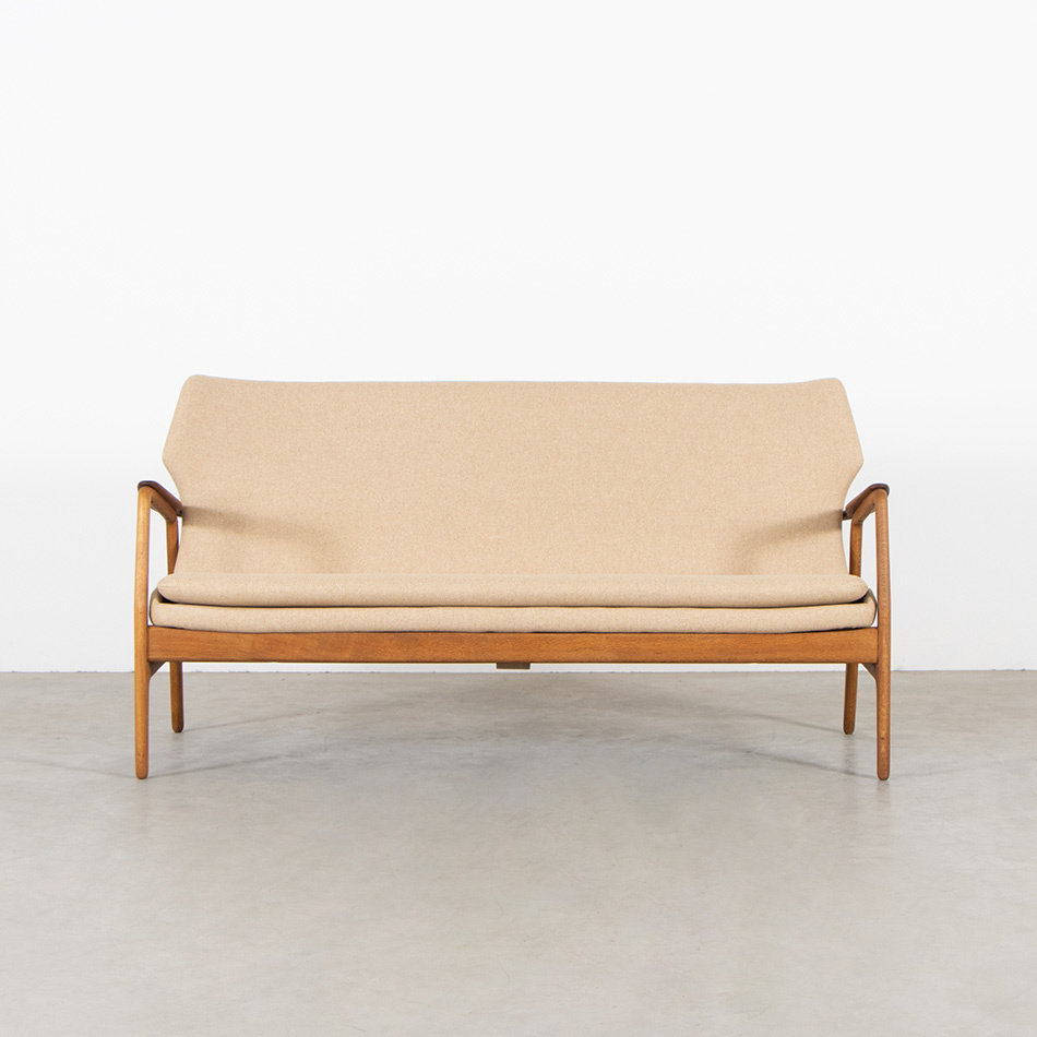 Madsen bench teak wood Bovenkamp