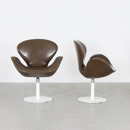 Arne Jacobsen Swan Armchair Airport Version Vintage