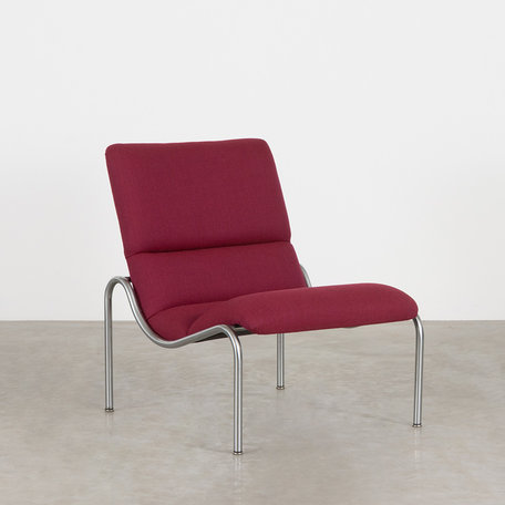 Kho Liang Ie armchair 703 red Stabin